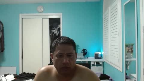 Snapshot of jassim007 chatting on April 15, 2:07 am jassim007 online show from April 15, 2:07 am