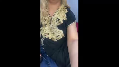 Jassmina  online show from November 21, 3:54 pm