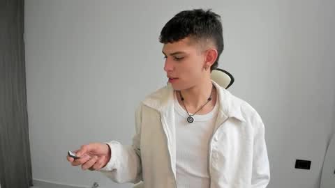 Snapshot of jasson___ chatting on December 5, 12:25 pm jasson___ online show from December 5, 12:25 pm