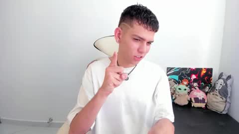 Snapshot of jasson___ chatting on December 20, 12:45 pm jasson___ online show from December 20, 12:45 pm