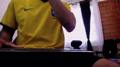 Snapshot of jasson_king01 chatting on July 2, 12:22 pm JKing online show from July 2, 12:22 pm