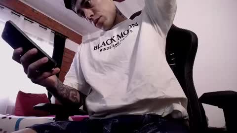Snapshot of jasson_king01 chatting on July 19, 1:15 pm JKing online show from July 19, 1:15 pm
