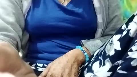 Snapshot of jasspreettt chatting on December 18, 10:19 am jasspreettt online show from December 18, 10:19 am