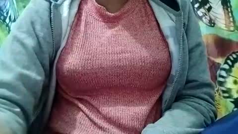 Snapshot of jasspreettt chatting on December 19, 10:13 am jasspreettt online show from December 19, 10:13 am