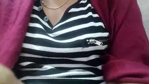 Snapshot of jasspreettt chatting on November 12, 2:56 am jasspreettt online show from November 12, 2:56 am