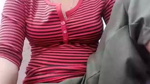 jasspreettt online show from May 19, 1:56 am