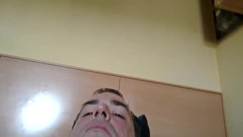 javier83max online show from May 30, 7:05 am