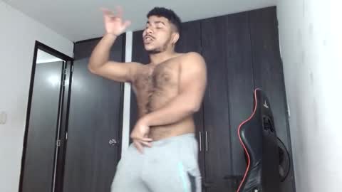 Snapshot of javier_hot27_ chatting on March 4, 5:08 pm Javier Herrera online show from March 4, 5:08 pm