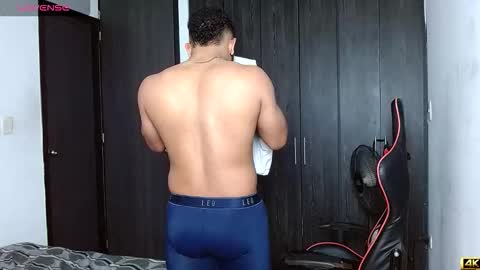 Snapshot of javier_hot27_ chatting on March 20, 4:56 pm Javier Herrera online show from March 20, 4:56 pm