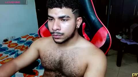 Snapshot of javier_hot27_ chatting on March 28, 3:00 pm Javier Herrera online show from March 28, 3:00 pm