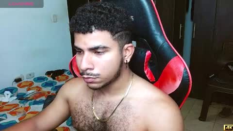 Snapshot of javier_hot27_ chatting on April 1, 11:13 pm Javier Herrera online show from April 1, 11:13 pm