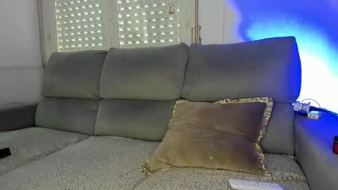 Javier  online show from February 12, 2:45 pm