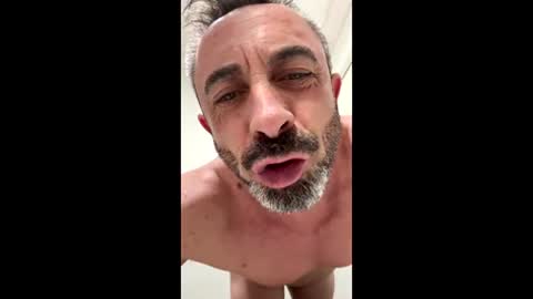 Snapshot of javiercerrob chatting on February 20, 11:54 am javiercerrob online show from February 20, 11:54 am