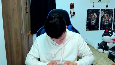 Javier online show from December 3, 4:14 am