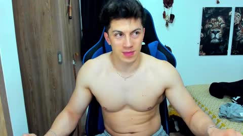 Javier online show from December 20, 12:41 am