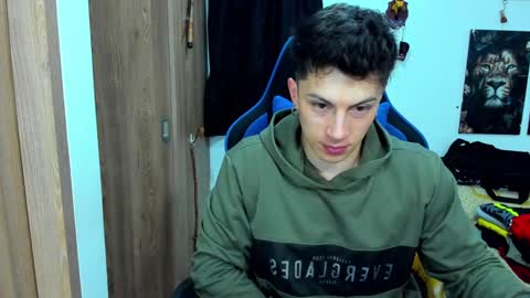 Javier online show from December 28, 1:50 am