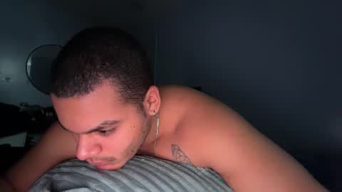 javiSdick online show from February 20, 6:52 pm