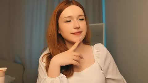 your Bella  online show from May 3, 1:06 pm