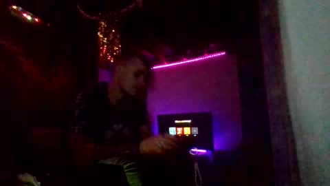 Snapshot of jax_skyfallin chatting on December 17, 9:28 am jaxxx666 online show from December 17, 9:28 am