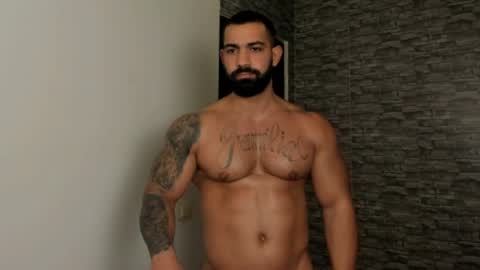 Snapshot of jaxonhunk chatting on April 30, 8:57 pm JaxonHunk online show from April 30, 8:57 pm