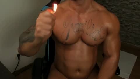 Snapshot of jaxonhunk chatting on June 18, 1:28 am JaxonHunk online show from June 18, 1:28 am