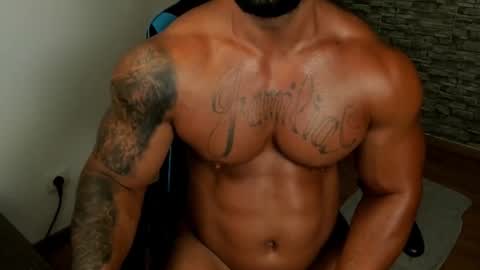 Snapshot of jaxonhunk chatting on July 13, 12:35 am JaxonHunk online show from July 13, 12:35 am