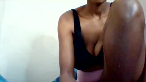 jay_amis online show from May 11, 11:38 am