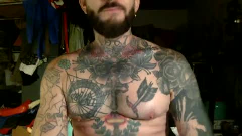 Snapshot of jay_cee_607 chatting on June 23, 1:25 am jay cee online show from June 23, 1:25 am