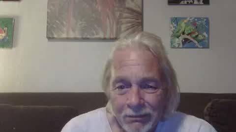 Snapshot of jay_jay1475 chatting on May 13, 5:21 pm jay-jay1475 online show from May 13, 5:21 pm