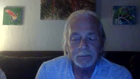 Snapshot of jay_jay1475 chatting on June 6, 2:33 pm jay-jay1475 online show from June 6, 2:33 pm