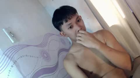 Snapshot of jay_xxx24 chatting on July 8, 5:01 am jay_xxx24 online show from July 8, 5:01 am