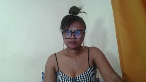 Snapshot of jayah69 chatting on February 9, 8:29 am jayah69 online show from February 9, 8:29 am