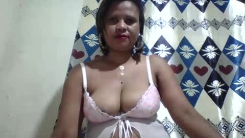 Snapshot of jayah69 chatting on April 24, 1:52 am jayah69 online show from April 24, 1:52 am