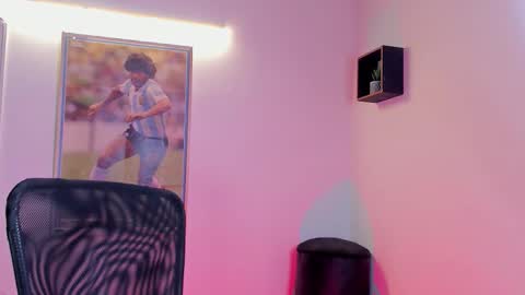 Jay Alvarrez online show from December 19, 6:37 pm