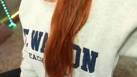 JennyBlighe online show from February 27, 11:10 am