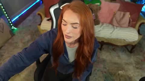 JennyBlighe online show from March 18, 9:12 am