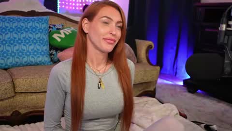 Snapshot of jaybeitsme chatting on July 1, 11:59 pm JennyBlighe online show from July 1, 11:59 pm
