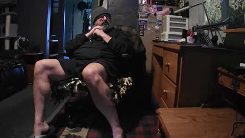 Grand Zaddy or Jay its casual online show from November 11, 10:32 pm