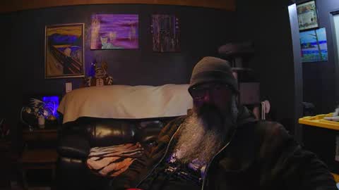 Snapshot of jaycanbefun chatting on April 26, 4:21 am Grand Zaddy or Jay its casual online show from April 26, 4:21 am