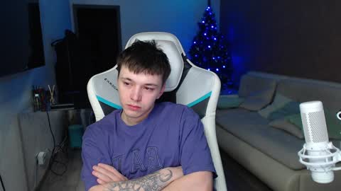 Snapshot of jayce_icestone chatting on December 23, 5:39 am Jayce online show from December 23, 5:39 am