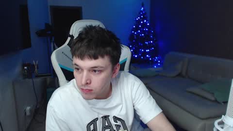 Snapshot of jayce_icestone chatting on December 29, 11:18 am Jayce online show from December 29, 11:18 am
