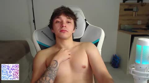 Jayce online show from December 5, 5:42 pm