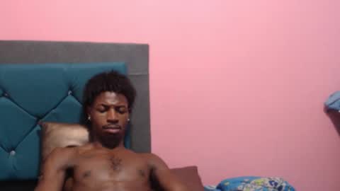 Snapshot of jaycolinss chatting on December 29, 3:33 am jaycollins online show from December 29, 3:33 am