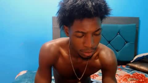 Snapshot of jaycolinss chatting on January 21, 7:47 am jaycollins online show from January 21, 7:47 am