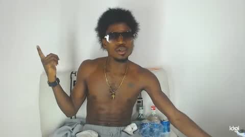 Snapshot of jaycolinss chatting on February 1, 11:48 pm jaycollins online show from February 1, 11:48 pm