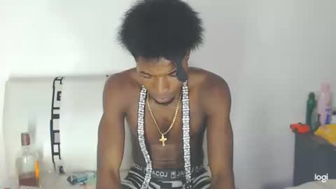 Snapshot of jaycolinss chatting on February 6, 8:18 am jaycollins online show from February 6, 8:18 am