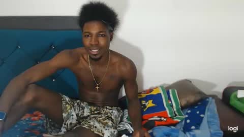 Snapshot of jaycolinss chatting on February 20, 6:17 am jaycollins online show from February 20, 6:17 am