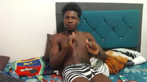 Snapshot of jaycolinss chatting on February 21, 7:54 pm jaycollins online show from February 21, 7:54 pm