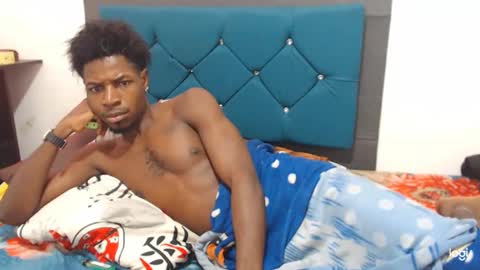 Snapshot of jaycolinss chatting on February 23, 7:00 am jaycollins online show from February 23, 7:00 am