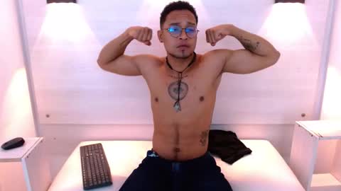 Jayden Morris online show from November 10, 10:58 am